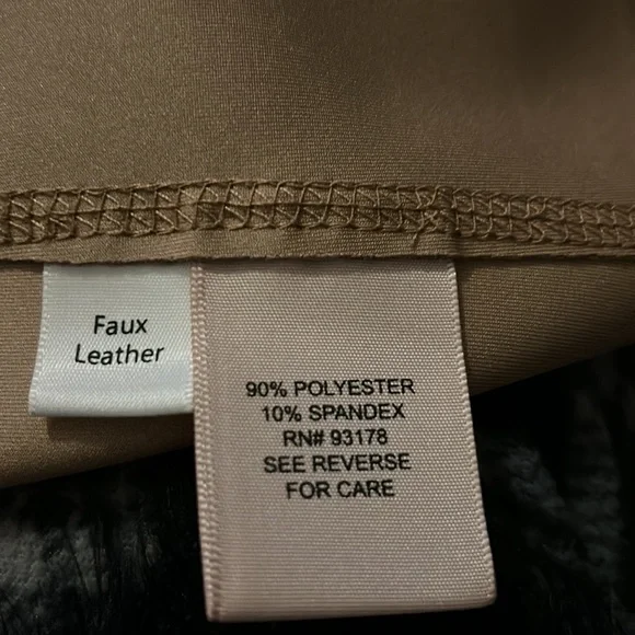 Philosophy Faux Leather Navy Floral Light Coat with pockets size 2X - Picture 3 of 3